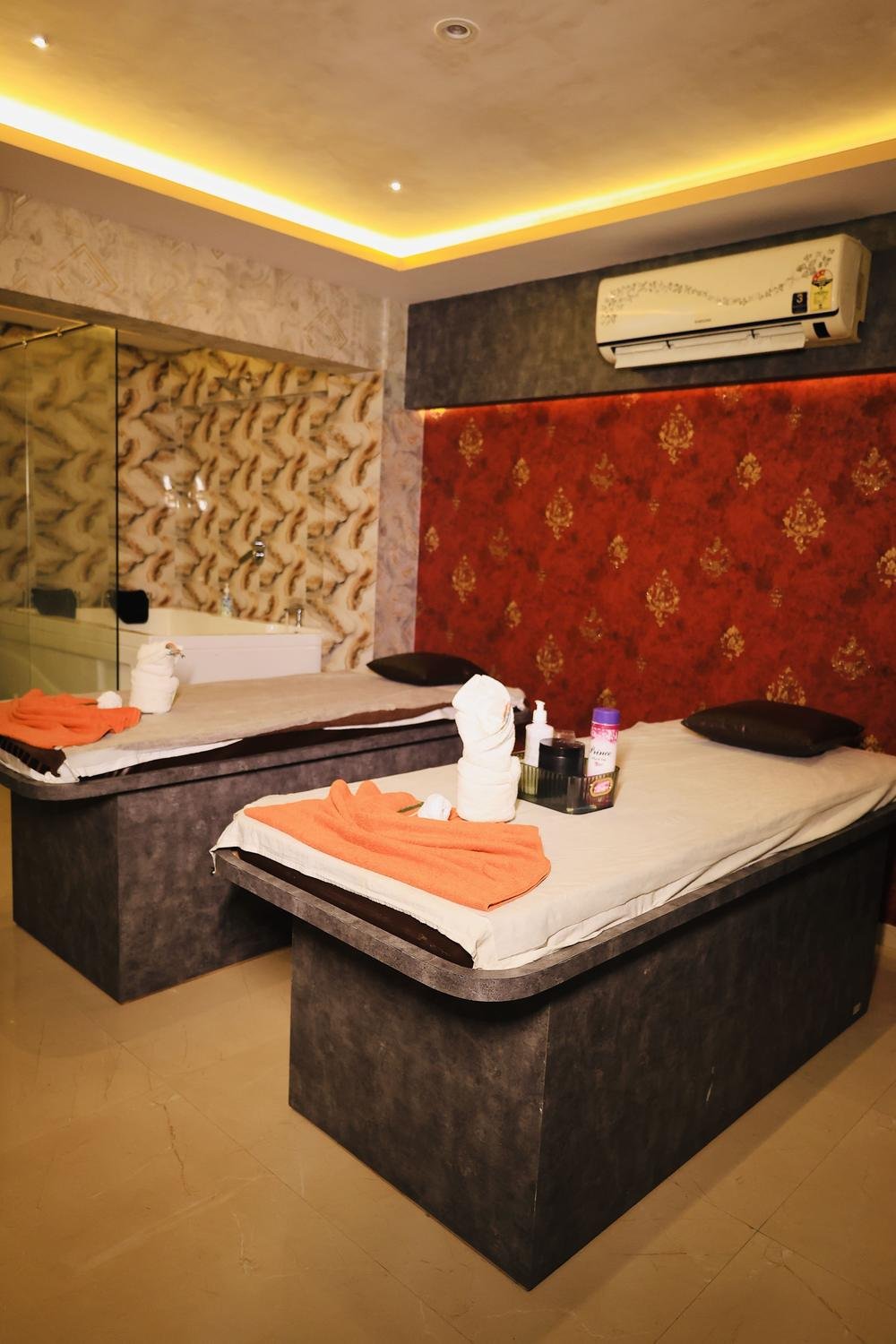 Couple massage room with two beds